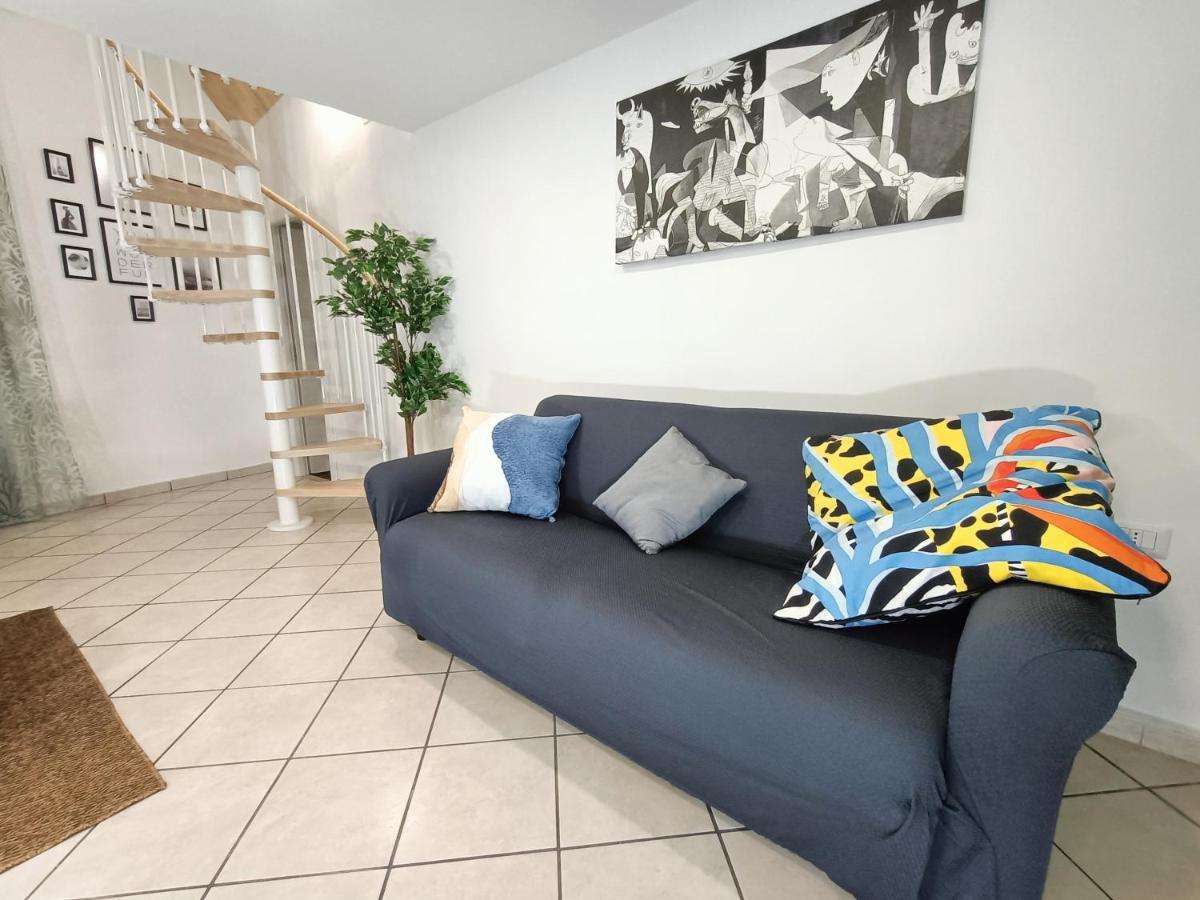 A Casa E Cardetella Apartment Наполи Екстериор снимка